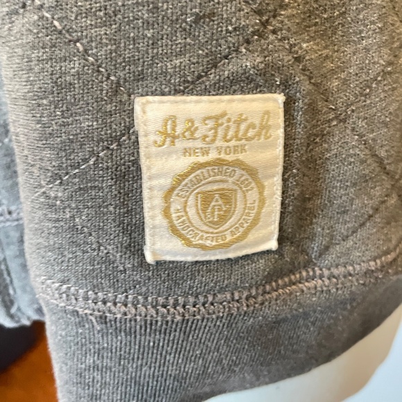 Abercrombie Fitch Bella Sherpa Lined Zip Hoodie Womens M Gray Quilted Y2K Preppy - Picture 3 of 13